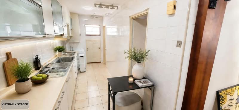 308B Anchorvale Road, 308B Anchorvale Road, 3 Bedrooms, 1,184 sqft, HDB Flat For Sale, by Louis Yong, 500158993 - Kitchen - PropertyGuru.com.sg