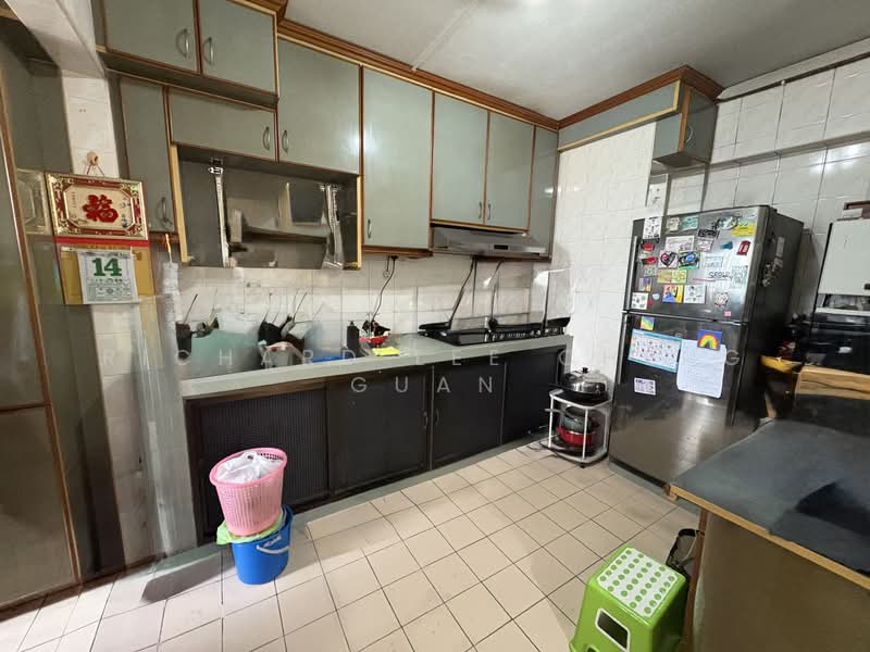 641 Jurong West Street 61, 641 Jurong West Street 61, 3 Bedrooms, 1,292 sqft, HDB Flat For Rent, by Richard Lee Cheng Guan, 500159006 - Kitchen - PropertyGuru.com.sg