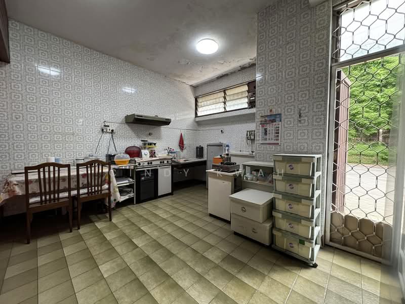 Faber Hills Estate, Faber Drive, 5 Bedrooms, 3,046 sqft, Semi-Detached House For Sale, by Cindy Kwah, 500159007 - Kitchen - PropertyGuru.com.sg