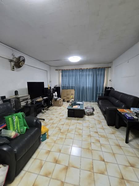 230 Jurong East Street 21, 230 Jurong East Street 21, 3 Bedrooms, 1,292 sqft, HDB Flat For Sale, by Fendy Lee, 500159011 - Living Room - PropertyGuru.com.sg