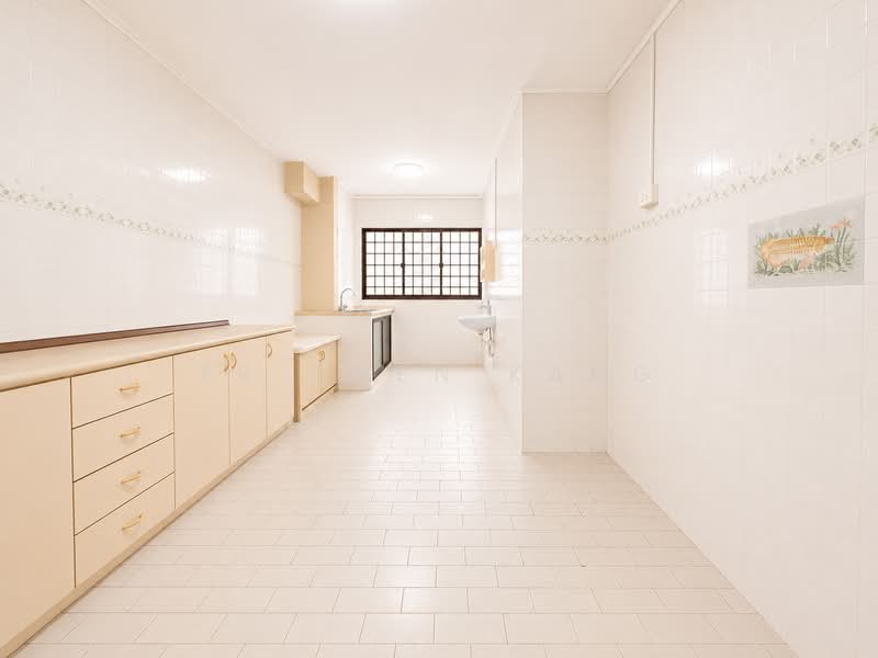 313 Jurong East Street 32, 313 Jurong East Street 32, 2 Bedrooms, 797 sqft, HDB Flat For Sale, by Er Chen Kang, 500159016 - Kitchen - PropertyGuru.com.sg