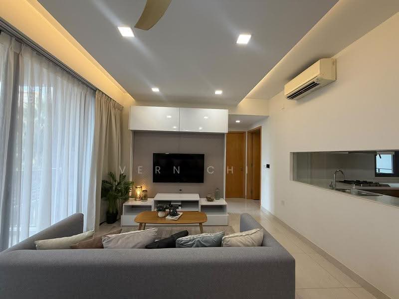 La Fiesta, 74 Sengkang Square, Hougang / Punggol / Sengkang, 3 Bedrooms, 829 sqft, Condominium For Sale, by Vern Chia, 500159017 - Living Room - PropertyGuru.com.sg