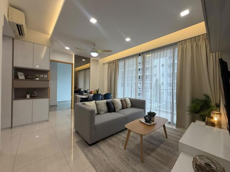 La Fiesta, 74 Sengkang Square, Hougang / Punggol / Sengkang, 3 Bedrooms, 829 sqft, Condominium For Sale, by Vern Chia, 500159017 - Living Room - PropertyGuru.com.sg