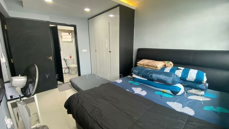 890A Tampines Avenue 1, 890A Tampines Avenue 1, 2 Bedrooms, 743 sqft, HDB Flat For Sale, by Yeo Tong Boon, 500159020 - Bedroom - PropertyGuru.com.sg