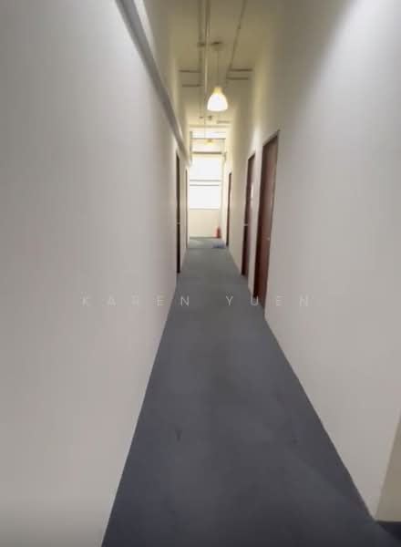 Woodlands Bizhub, 190 Woodlands Industrial Park E5, 1,927 sqft, Factory / Workshop (B2) For Sale, by Karen Yuen, 500159021 - Corridor - CommercialGuru.com.sg