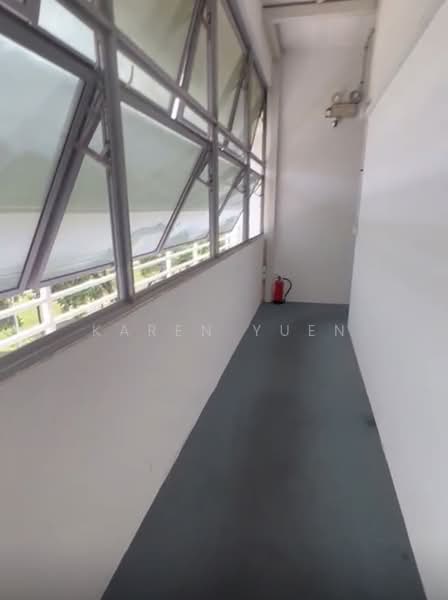 Woodlands Bizhub, 190 Woodlands Industrial Park E5, 1,927 sqft, Factory / Workshop (B2) For Sale, by Karen Yuen, 500159021 - Corridor - CommercialGuru.com.sg