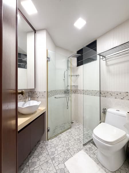 Glendale Park, 23 Hillview Avenue, 3 Bedrooms, 1,313 sqft, Condominium For Rent, by Elonn Seah, 500159037 - Bathroom - PropertyGuru.com.sg