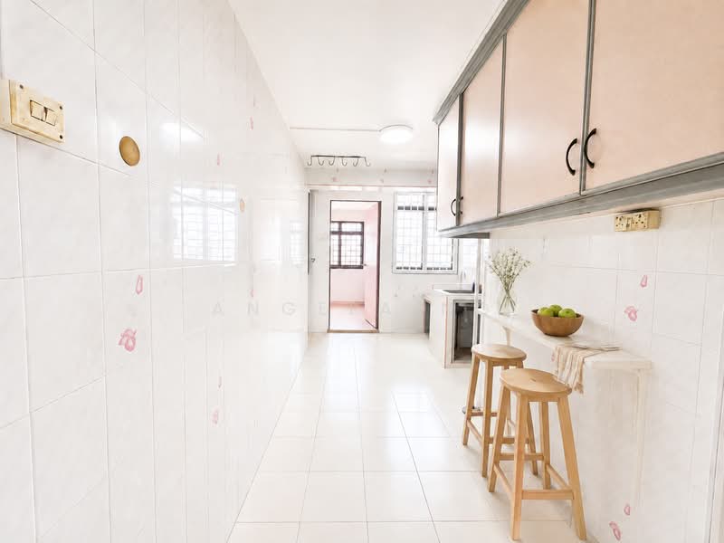 4 Upper Aljunied Lane, 4 Upper Aljunied Lane, 2 Bedrooms, 614 sqft, HDB Flat For Sale, by Angela Ng, 500159038 - Kitchen - PropertyGuru.com.sg