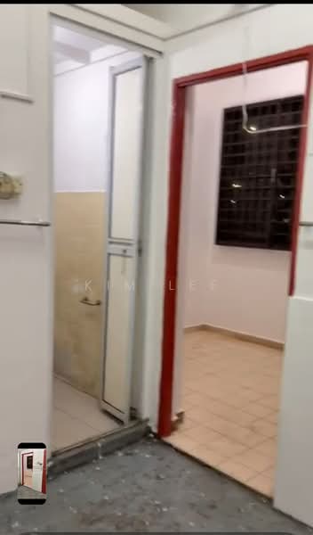 Geylang bahru HDB shop for rent, Geylang bahru, 828 sqft, Other Retail For Rent, by Kim Lee, 500159048 - Interior - CommercialGuru.com.sg