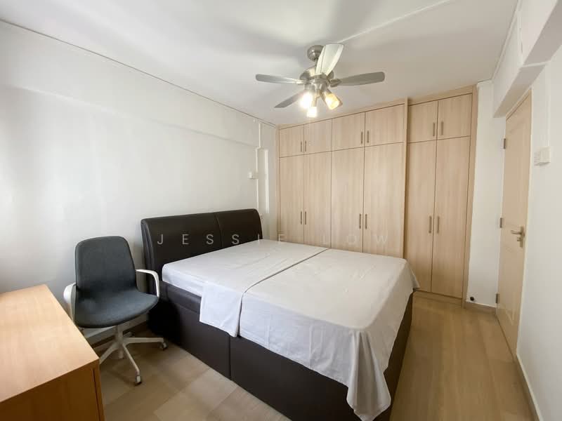 240 Bukit Batok East Avenue 5, 240 Bukit Batok East Avenue 5, 2 Bedrooms, 721 sqft, HDB Flat For Sale, by Jessie Low, 500159049 - Bedroom - PropertyGuru.com.sg