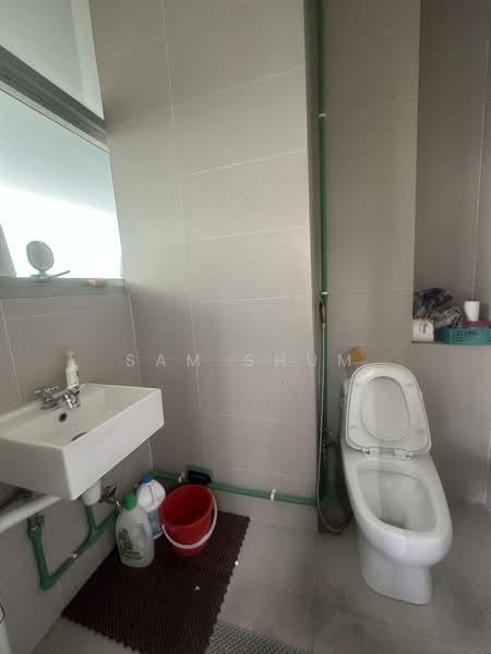 Northstar @ Amk, 7030 Ang Mo Kio Avenue 5, Ang Mo Kio / Bishan / Thomson, 1,894 sqft, Light Industrial (B1) For Rent, by Sam Shum, 500159069 - Bathroom - CommercialGuru.com.sg