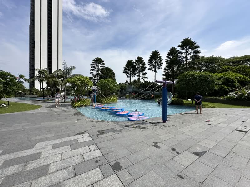 Whistler Grand, 107 West Coast Vale, 2 Bedrooms, 603 sqft, Condominium For Sale, by Carol He, 500159082 - Pool - PropertyGuru.com.sg