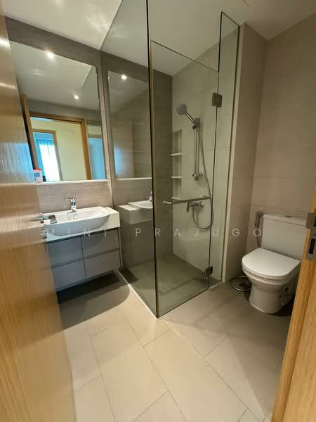 The Glades, 12 Bedok Rise, 2 Bedrooms, 689 sqft, Condominium For Rent, by Mini prajugo, 500159096 - Bathroom - PropertyGuru.com.sg