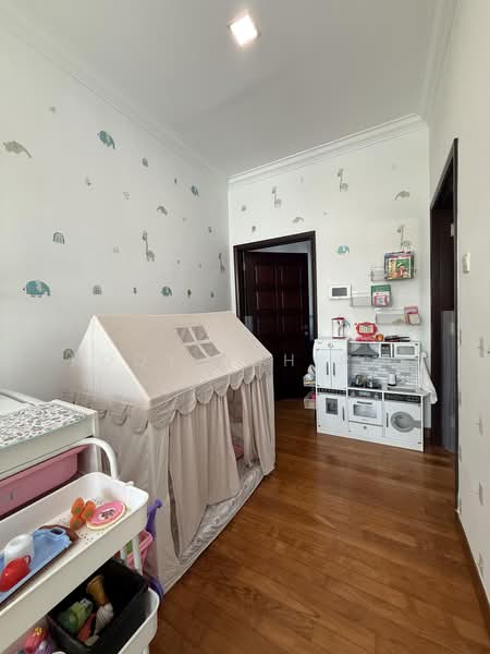 Mera Gardens, Almond Avenue, 5 Bedrooms, 2,010 sqft, Terraced House For Sale, by Roqy Koh R C, 500159107 - Interior - PropertyGuru.com.sg