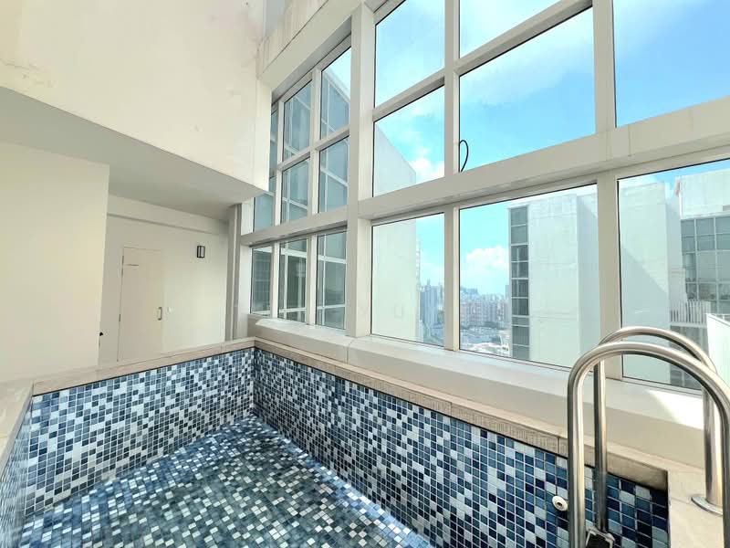 Queens Peak, 1 Dundee Road, 5 Bedrooms, 4,715 sqft, Condominium For Sale, by Ten Yuyu, 500159112 - Pool - PropertyGuru.com.sg