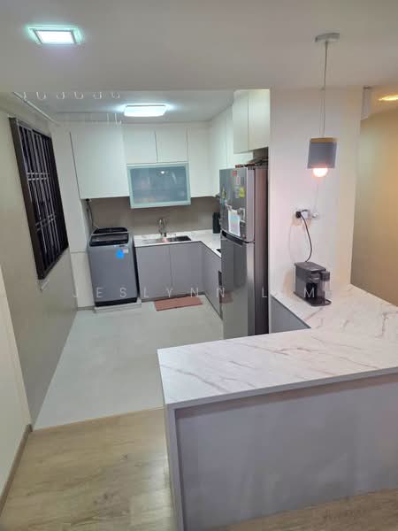 339A Sembawang Close, 339A Sembawang Close, 4 Bedrooms, 1,227 sqft, HDB Flat For Sale, by Jeslynn Lim, 500159124 - Kitchen - PropertyGuru.com.sg
