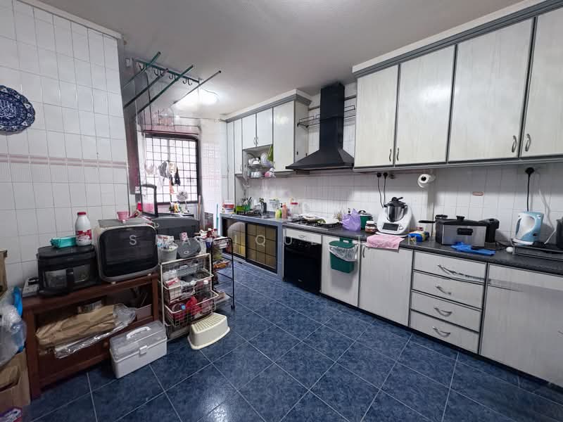 160 Simei Road, 160 Simei Road, 3 Bedrooms, 1,119 sqft, HDB Flat For Sale, by Sharique Tan, 500159127 - Kitchen - PropertyGuru.com.sg