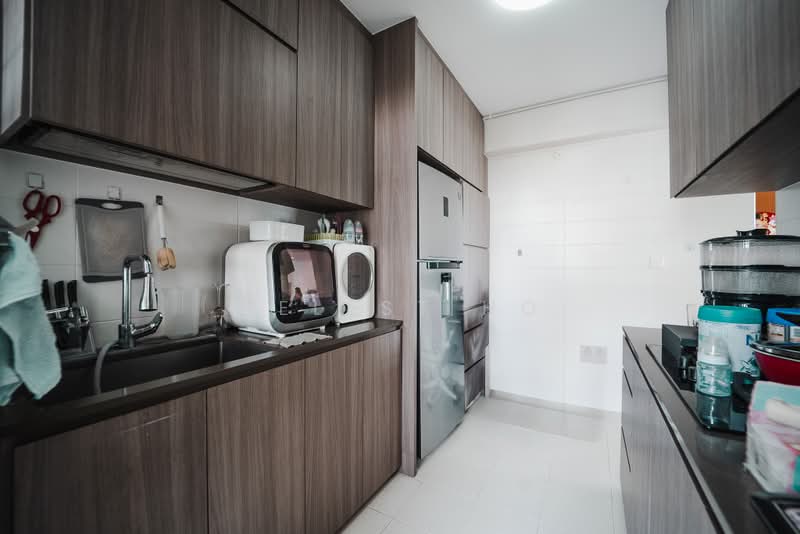 890C Tampines Avenue 1, 890C Tampines Avenue 1, 2 Bedrooms, 742 sqft, HDB Flat For Sale, by Celest Ho, 500159130 - Kitchen - PropertyGuru.com.sg