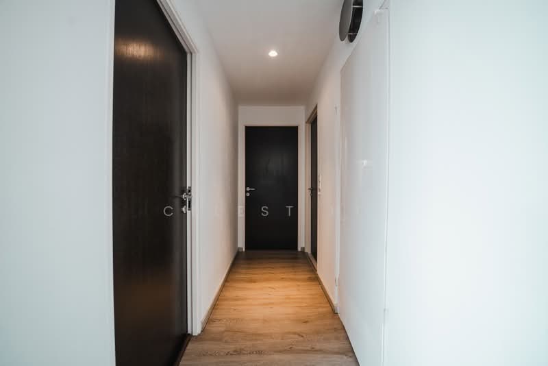 890C Tampines Avenue 1, 890C Tampines Avenue 1, 2 Bedrooms, 742 sqft, HDB Flat For Sale, by Celest Ho, 500159130 - Corridor - PropertyGuru.com.sg