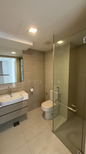 The Lakefront Residences, 42 Lakeside Drive, 4 Bedrooms, 2,422 sqft, Condominium For Sale, by Vell Ng, 500159133 - Bathroom - PropertyGuru.com.sg