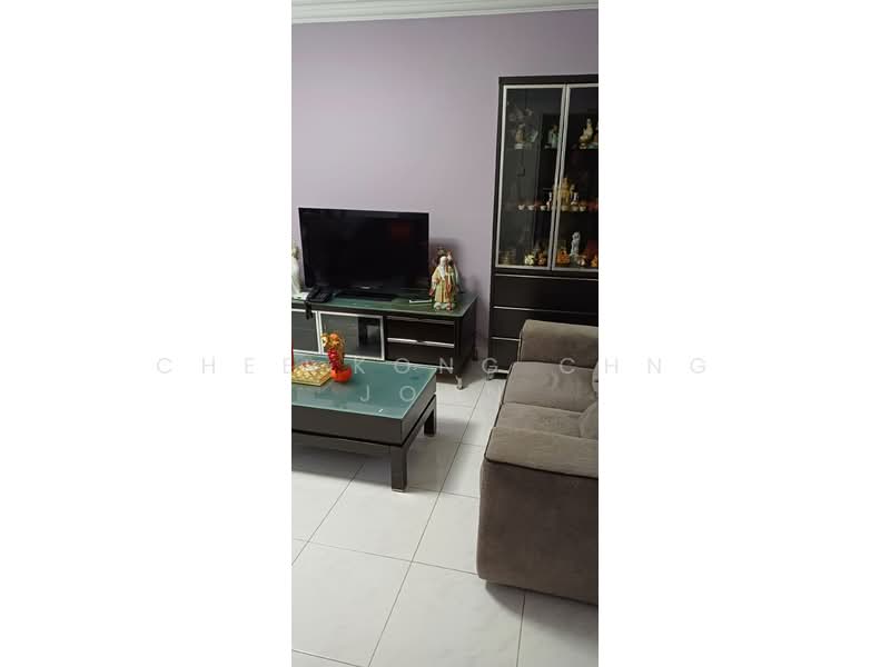 53 Kent Road, 53 Kent Road, Room Rental, 150 sqft, HDB Flat For Rent, by Chee Kong Chng John, 500159142 - Living Room - PropertyGuru.com.sg