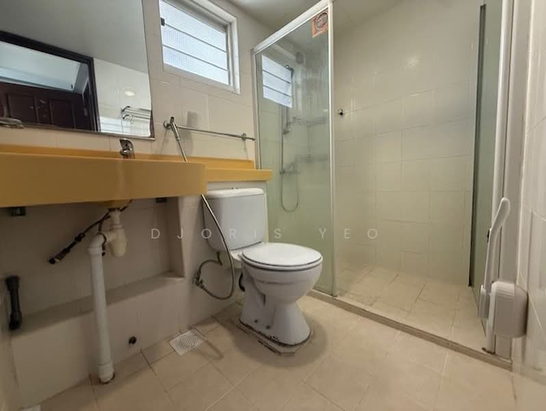 268D Compassvale Link, 268D Compassvale Link, 3 Bedrooms, 969 sqft, HDB Flat For Sale, by Djoris Yeo, 500159146 - Bathroom - PropertyGuru.com.sg