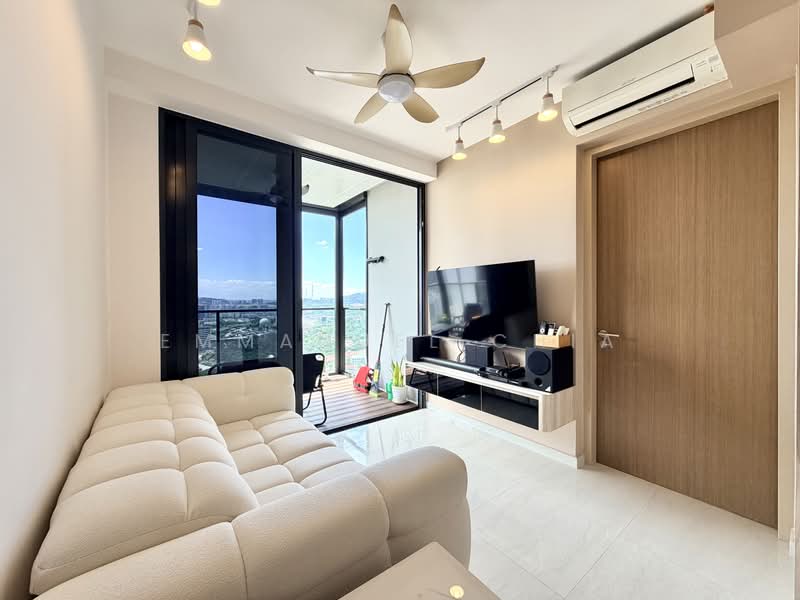 Whistler Grand, 107 West Coast Vale, 2 Bedrooms, 614 sqft, Condominium For Rent, by Emmanuel Chia, 500159150 - Living Room - PropertyGuru.com.sg