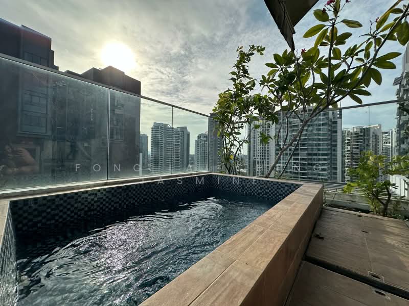 Newton Edge, 3 Makeway Avenue, 2 Bedrooms, 1,281 sqft, Condominium For Rent, by Fong Lai Cheng Jasmine, 500159162 - Jacuzzi within the unit - PropertyGuru.com.sg
