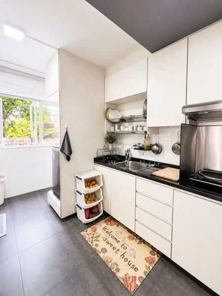 121 Bukit Batok Central, 121 Bukit Batok Central, 3 Bedrooms, 1,593 sqft, HDB Flat For Sale, by Ben Wong, 500159164 - Kitchen - PropertyGuru.com.sg