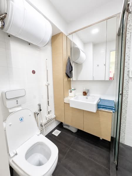 121 Bukit Batok Central, 121 Bukit Batok Central, 3 Bedrooms, 1,593 sqft, HDB Flat For Sale, by Ben Wong, 500159164 - Bathroom - PropertyGuru.com.sg