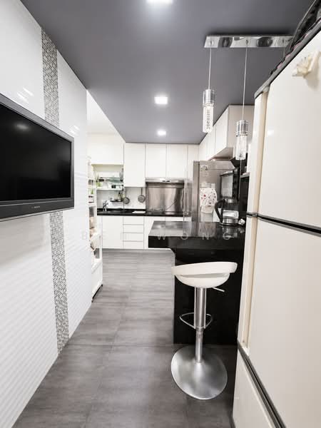 121 Bukit Batok Central, 121 Bukit Batok Central, 3 Bedrooms, 1,593 sqft, HDB Flat For Sale, by Ben Wong, 500159164 - Kitchen - PropertyGuru.com.sg