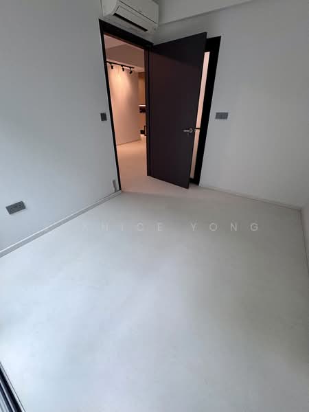 Wilkie 80, 80 Wilkie Road, 2 Bedrooms, 603 sqft, Apartment For Sale, by Shanice Yong, 500159166 - Master Bedroom - PropertyGuru.com.sg