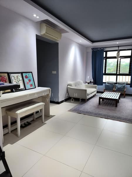 592B Montreal Ville, 592B Montreal Link, 3 Bedrooms, 1,001 sqft, HDB Flat For Sale, by Jamilah Md Yusof, 500159172 - Living Room - PropertyGuru.com.sg