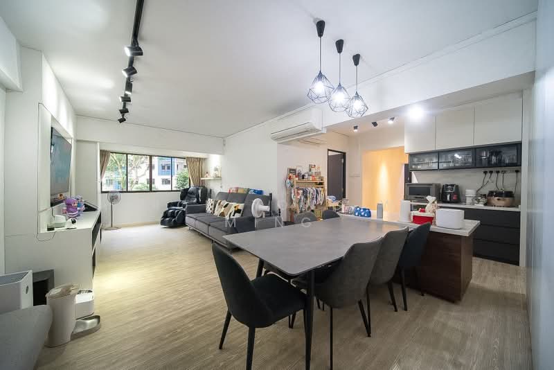 327 Sembawang Crescent, 327 Sembawang Crescent, 3 Bedrooms, 1,323 sqft, HDB Flat For Sale, by Aaron Yong Wei Ming, 500159173 - Dining - PropertyGuru.com.sg