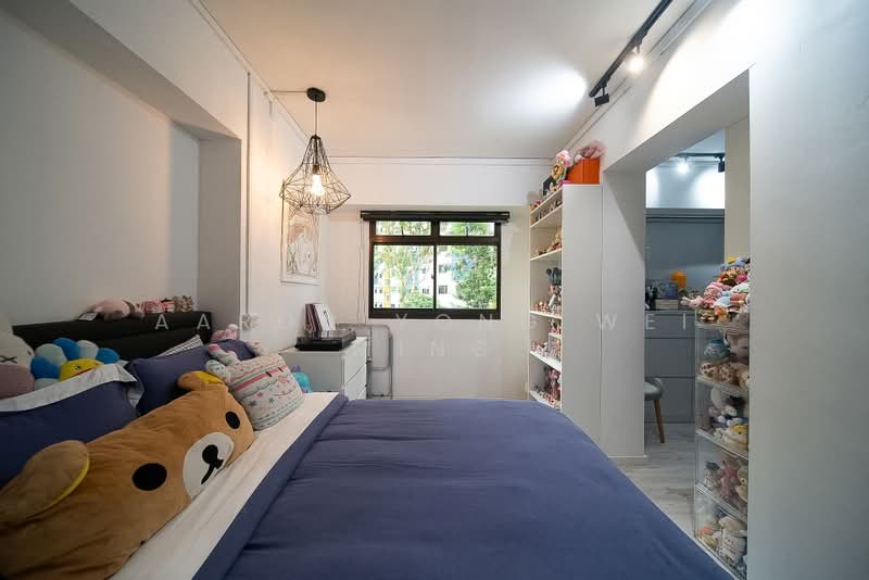 327 Sembawang Crescent, 327 Sembawang Crescent, 3 Bedrooms, 1,323 sqft, HDB Flat For Sale, by Aaron Yong Wei Ming, 500159173 - Common Bedroom - PropertyGuru.com.sg