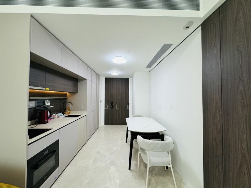 The Reef at King's Dock, 2 Harbourfront Avenue, 1 Bedroom, 484 sqft, Condominium For Sale, by Nicole Fan, 500159175 - Kitchen - PropertyGuru.com.sg