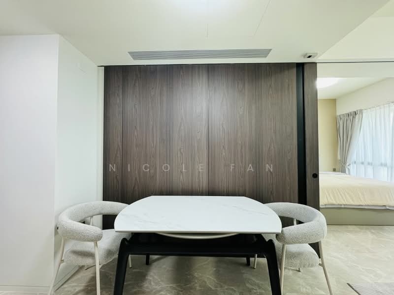 The Reef at King's Dock, 2 Harbourfront Avenue, 1 Bedroom, 484 sqft, Condominium For Sale, by Nicole Fan, 500159175 - Dining Room - PropertyGuru.com.sg