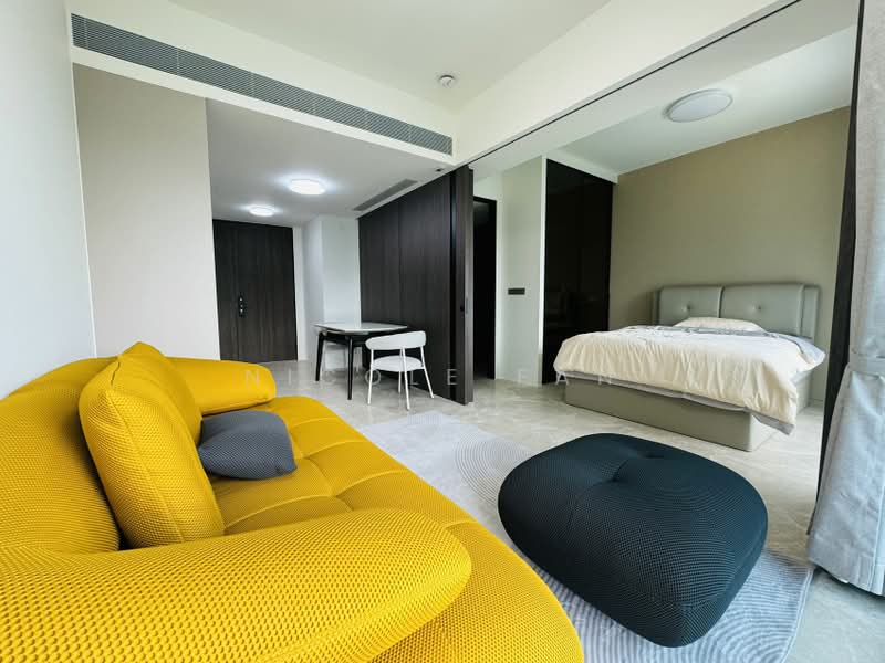 The Reef at King's Dock, 2 Harbourfront Avenue, 1 Bedroom, 484 sqft, Condominium For Sale, by Nicole Fan, 500159175 - Living Room - PropertyGuru.com.sg