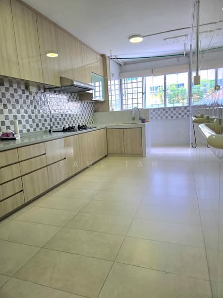 207 Serangoon Central, 207 Serangoon Central, 3 Bedrooms, 893 sqft, HDB Flat For Sale, by Paul Tan, 500159184 - Kitchen - PropertyGuru.com.sg