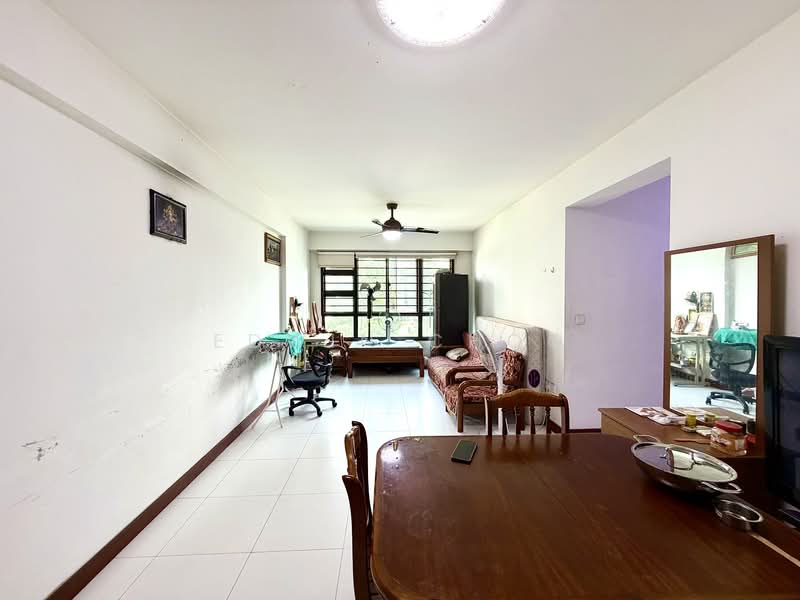 336A Yishun Street 31, 336A Yishun Street 31, 3 Bedrooms, 990 sqft, HDB Flat For Sale, by Edwin Choo, 500159205 - Living Room - PropertyGuru.com.sg