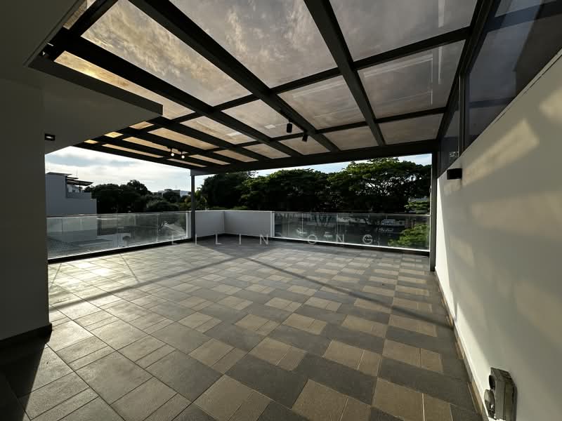 Jalan Kelulut, , 7 Bedrooms, 6,500 sqft, Semi-Detached House For Sale, by Lilin Ong, 500159224 - Balcony - PropertyGuru.com.sg