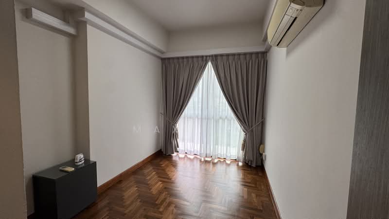 The Bencoolen, 180 Bencoolen Street, 2 Bedrooms, 1,249 sqft, Apartment For Rent, by Max Lim, 500159225 - Common Bedroom - PropertyGuru.com.sg
