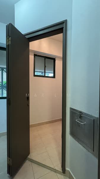 The Bencoolen, 180 Bencoolen Street, 2 Bedrooms, 1,249 sqft, Apartment For Rent, by Max Lim, 500159225 - Storeroom - PropertyGuru.com.sg