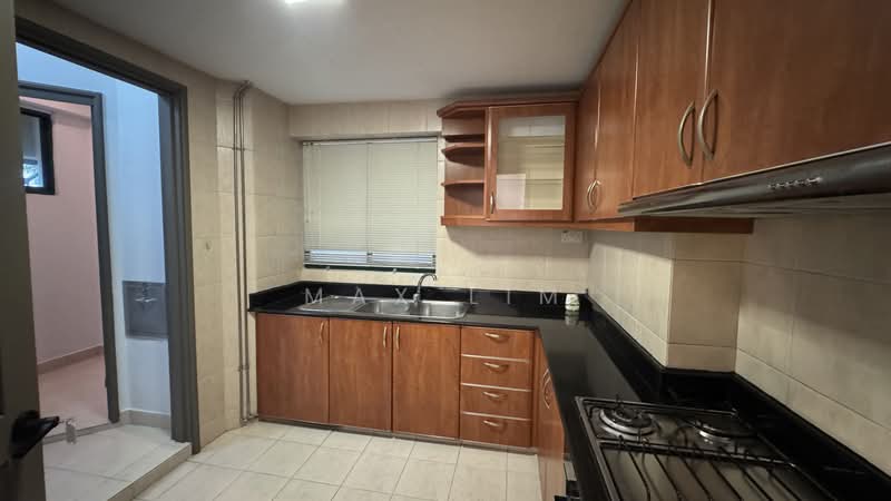 The Bencoolen, 180 Bencoolen Street, 2 Bedrooms, 1,249 sqft, Apartment For Rent, by Max Lim, 500159225 - Kitchen - PropertyGuru.com.sg