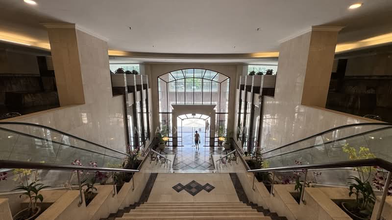 The Bencoolen, 180 Bencoolen Street, 2 Bedrooms, 1,249 sqft, Apartment For Rent, by Max Lim, 500159225 - Entrance - PropertyGuru.com.sg