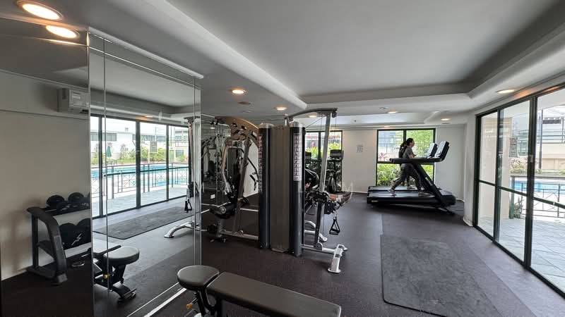 The Bencoolen, 180 Bencoolen Street, 2 Bedrooms, 1,249 sqft, Apartment For Rent, by Max Lim, 500159225 - Gym - PropertyGuru.com.sg