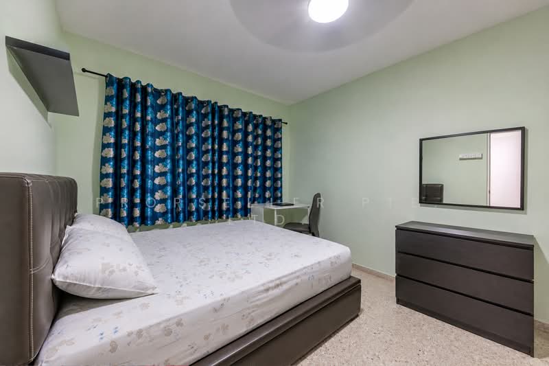 487 Jurong West Avenue 1, 487 Jurong West Avenue 1, 2 Bedrooms, 786 sqft, HDB Flat For Sale, by ADNIX LIU, 500159228 - Bedroom - PropertyGuru.com.sg