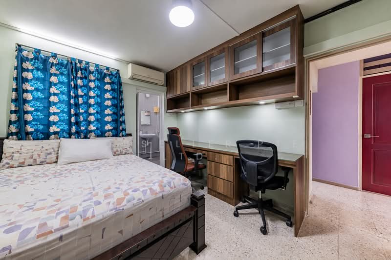 487 Jurong West Avenue 1, 487 Jurong West Avenue 1, 2 Bedrooms, 786 sqft, HDB Flat For Sale, by ADNIX LIU, 500159228 - Bedroom - PropertyGuru.com.sg