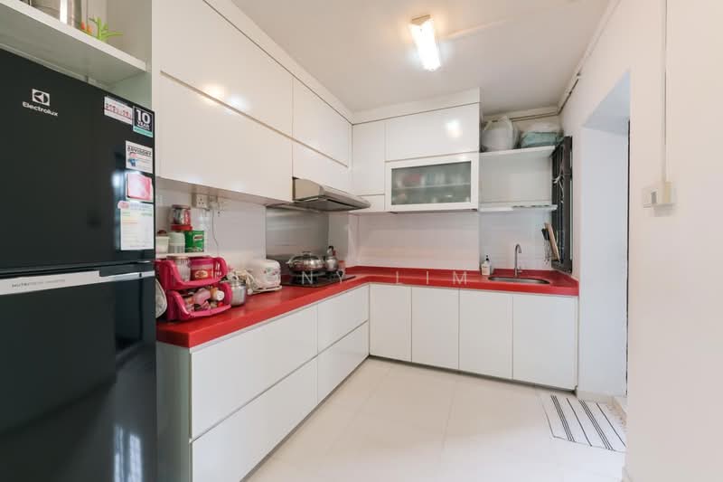 154 Gangsa Road, 154 Gangsa Road, 3 Bedrooms, 1,302 sqft, HDB Flat For Sale, by Tony Lim, 500159230 - Kitchen - PropertyGuru.com.sg