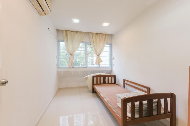 154 Gangsa Road, 154 Gangsa Road, 3 Bedrooms, 1,302 sqft, HDB Flat For Sale, by Tony Lim, 500159230 - Bedroom - PropertyGuru.com.sg
